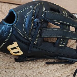 Wilson A950 Softball Glove